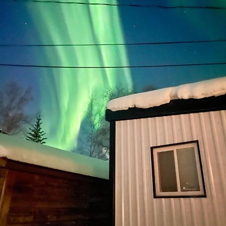 Our Cabin Bed & Breakfast Yellowknife Exteriör bild